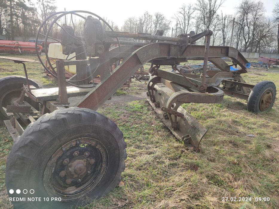 Грейдер причіпний Д-20Б