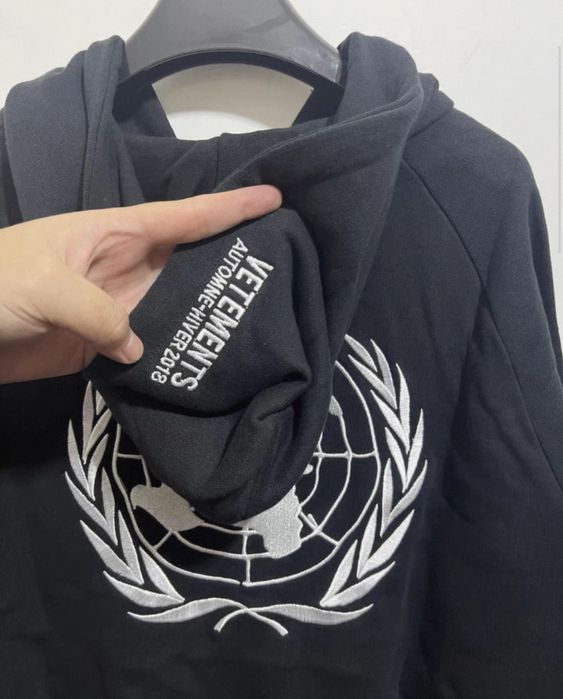 【高評価バッジ取得済】vetements 高評価バッジ取得済】vetements様 リクエスト 2点 まとめ商品 【公式通販】