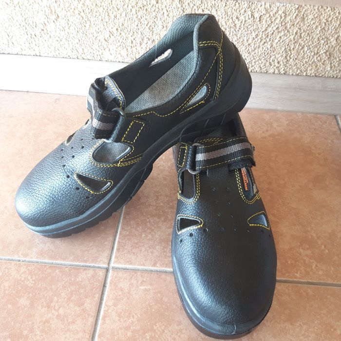 Спецвзуття польского виробника