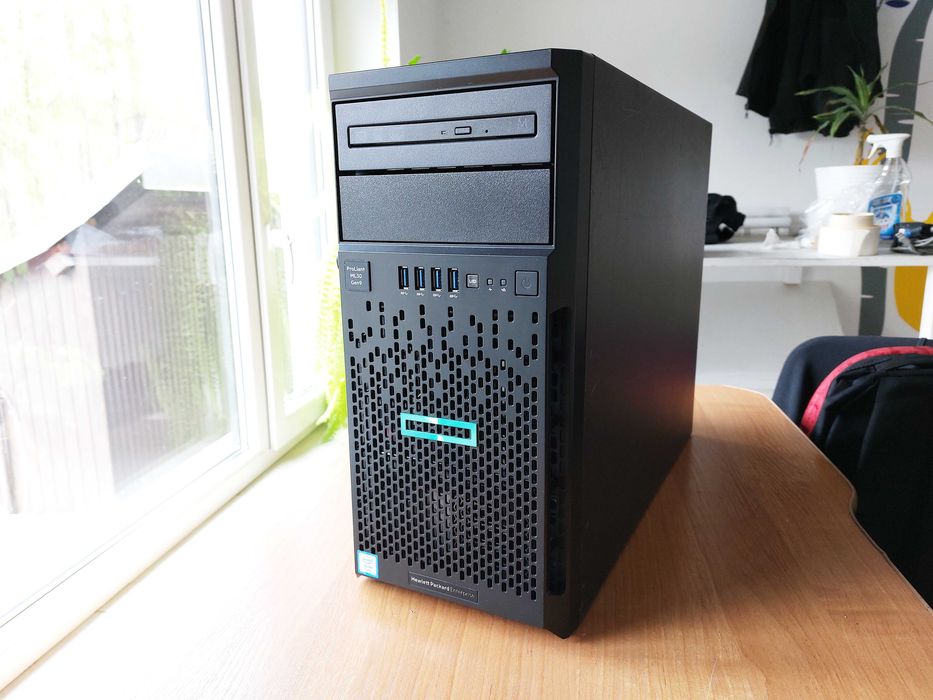 Serwer HPE ProLiant ML30 G9 E3-1220 V5 8 GB RAM