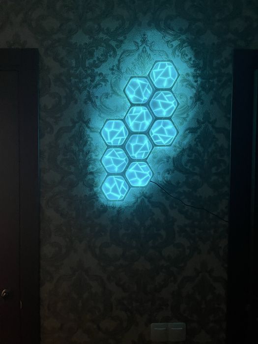 Світильник HexaLeaf настінний