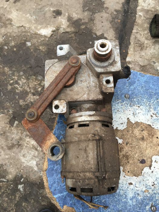 Редуктор с двигателем мотором редуктор слайсера дровокола идеал СССР