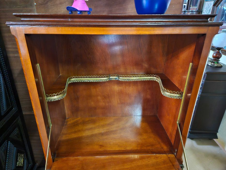 Móvel bar antigo em madeira - óptimo estado geral