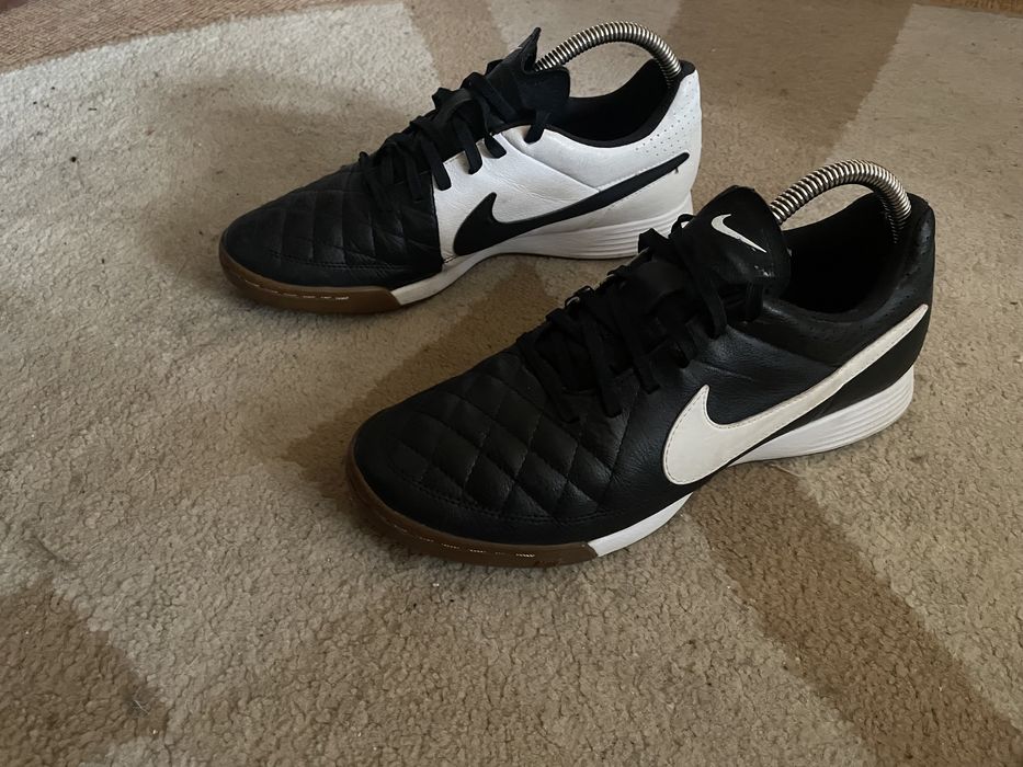 Найк темпо .Сороконожки, залки,