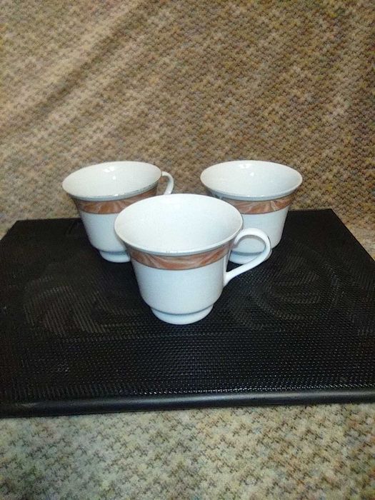 Mam do sprzedania 3 filiżanki w bardzo dobrym stanie.