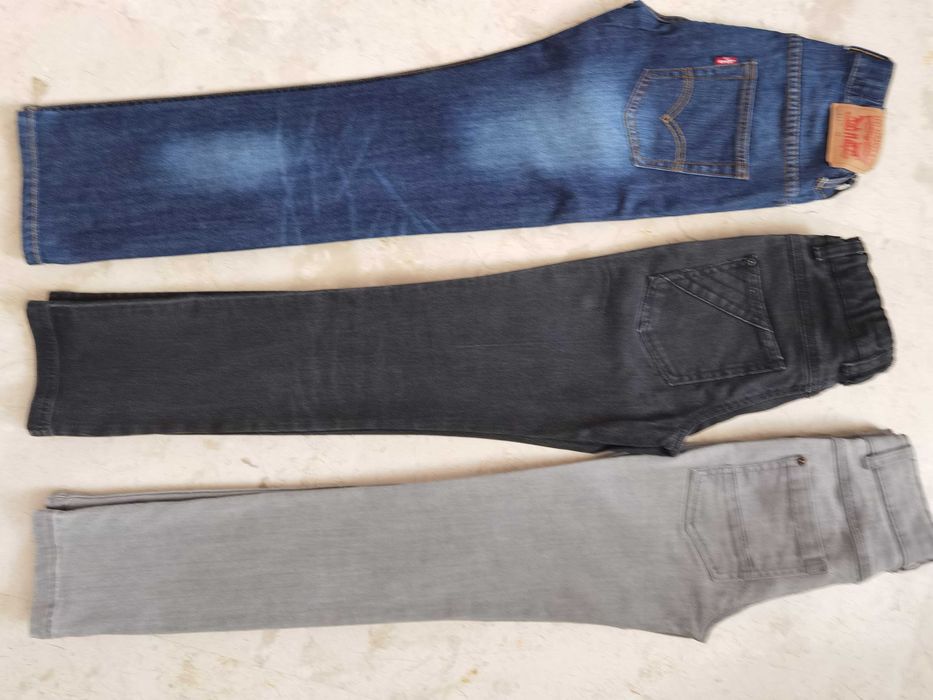 Джинси Levis Cyrillus 10р