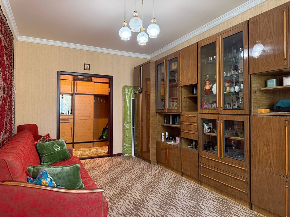 Продаж 2 кімн. Металургів 18, Автономка, Соцмісто