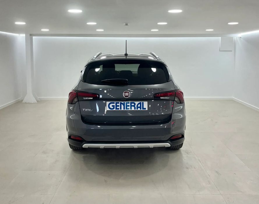Fiat Tipo Station Wagon Cross 1.0 GSE T3 Cross