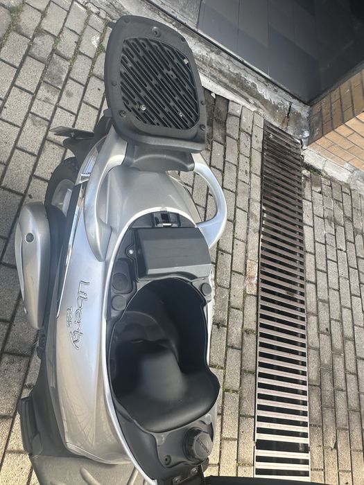 Scoter Piaggio125