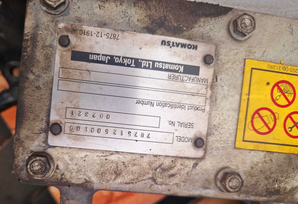 koparka Komatsu PC 210 PC 240 PC 200 części pompa hydrauliczna