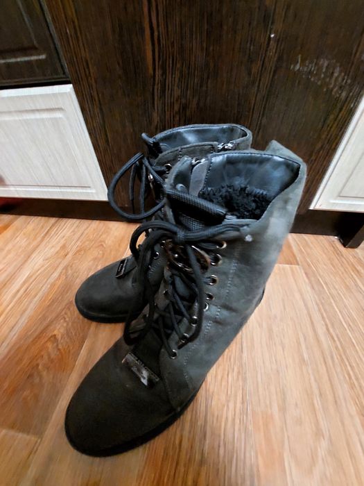Зимові сапоги 36 розміру