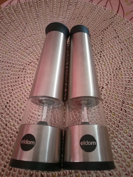 Mlynki do soli i pieprzu