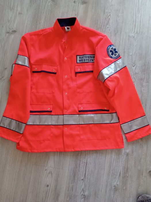 Bluza Ratownika Medycznego bez śladów użytkowania.