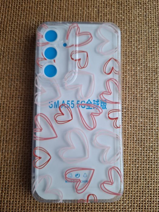 Etui na Samsung Galaxy A55 5G w urocze serduszka.