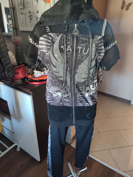 Dres  letni Tatu