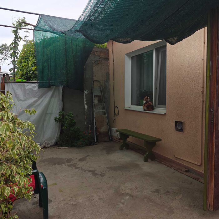 Продаються два будинки на селищі Котовського