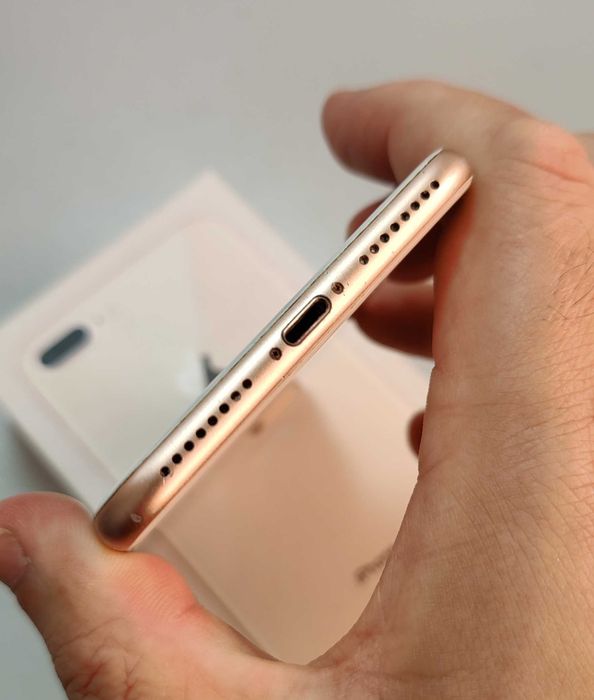 Apple · iPhone 8 Plus · 64 GB · Dourado