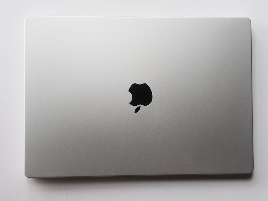 MacBook Pro M1 – 16 Inches – 512 GB – 16 GB RAM64354218661891121