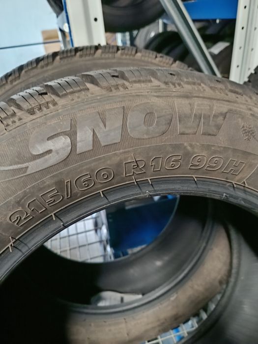 Opony Zimowe 215/60R16 Kormoran Snow  Dot 24