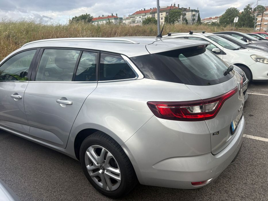 Renault Mégane  – Económico e Confortável
