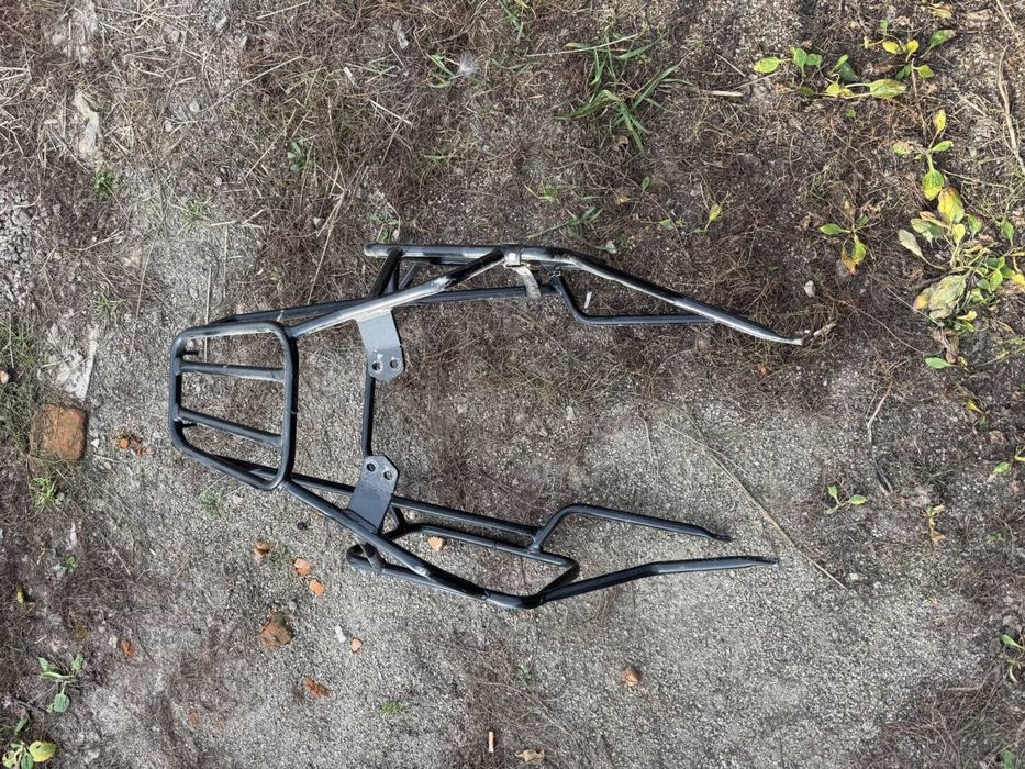 Багажник для кофрів Bajaj ns200