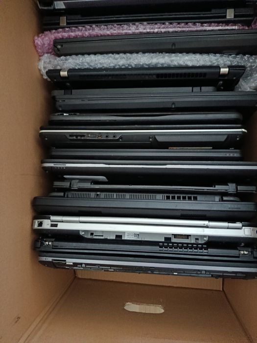 Laptop 14 lub 15 cali i3