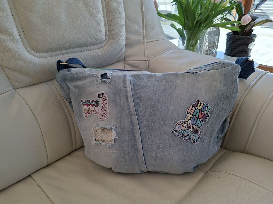 Nowa torba z recykla jeans z naszywkami handmade
