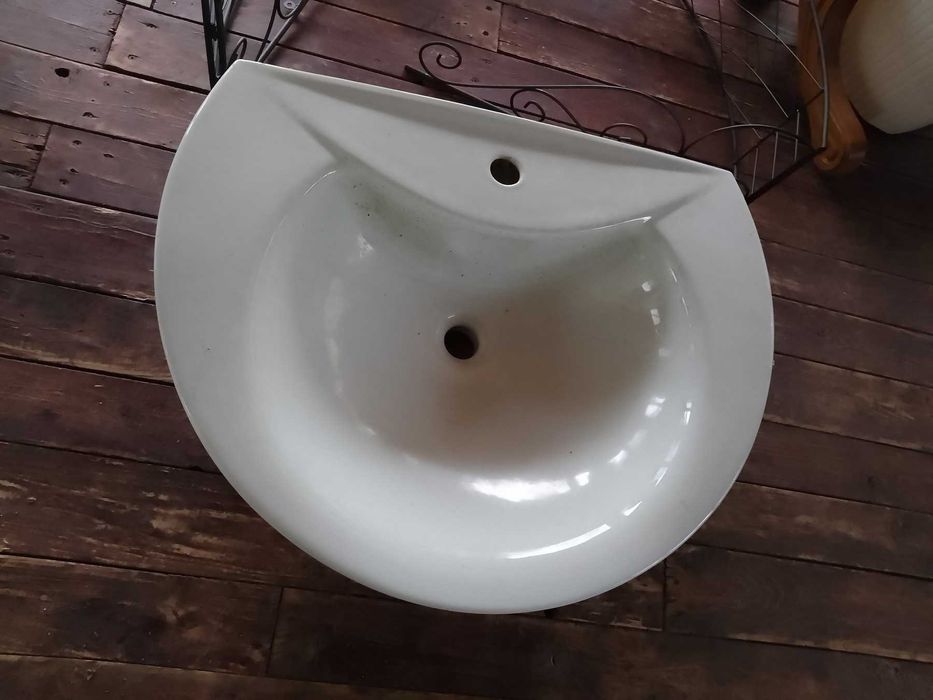 umywalka scienna ,umywalka