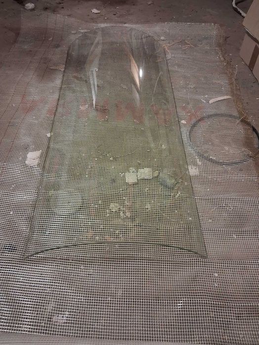 Скло вигнуте для