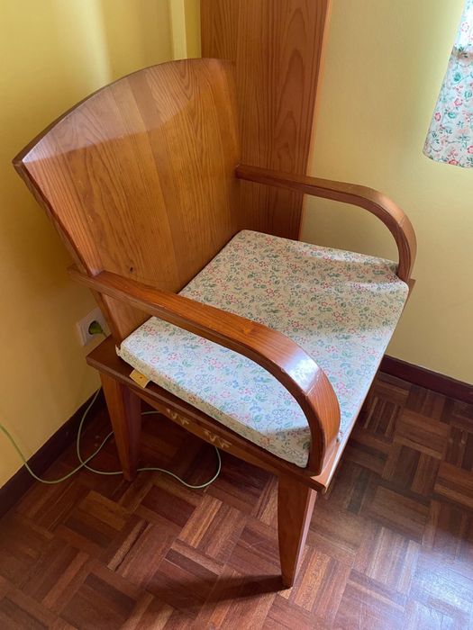 Mobília de quarto de menina / estúdio Lousapinhos linha Metamorphos