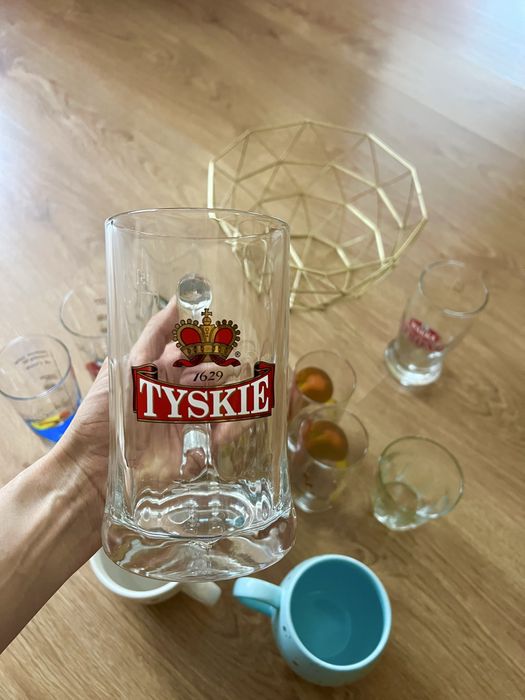 Paka kubków i szklanek oddam plus miska na owoce