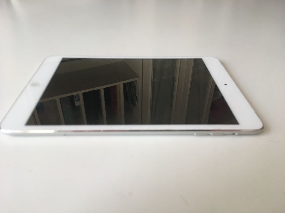 iPad Mini 1st Generation (32 GB Wi-Fi + 3G)64729497862529121