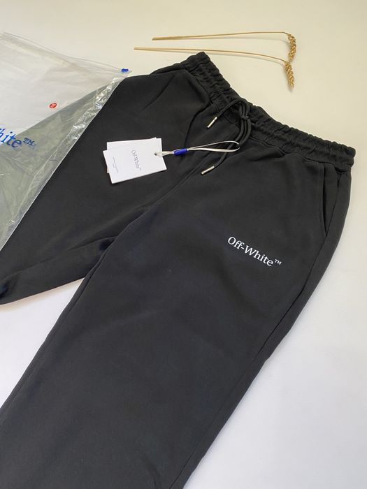Off white pants.