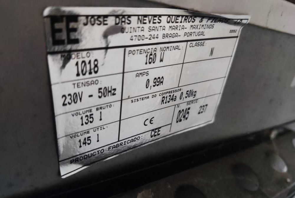 Arca congeladora QueiFri Modelo 1018