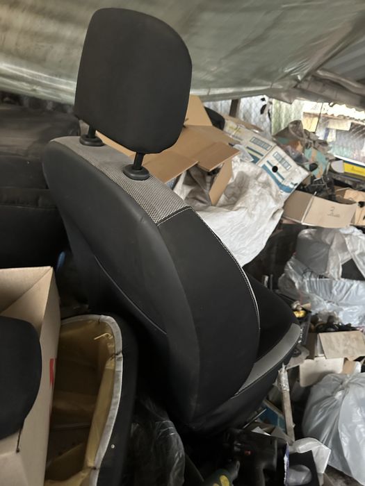 Сидения Рено логан сандеро