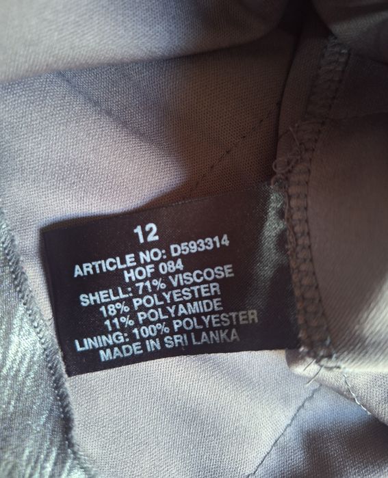 Sukienka midi koktajlowa marka Linea rozmiar L 40
