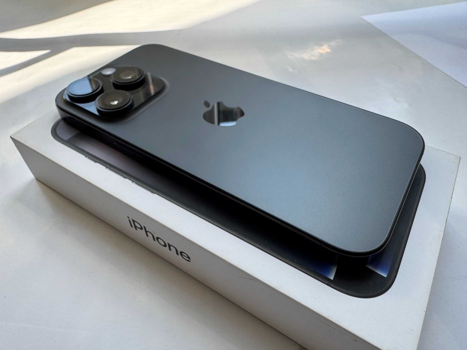 iPhone 16 Pro, Black Titanium, 128 GB