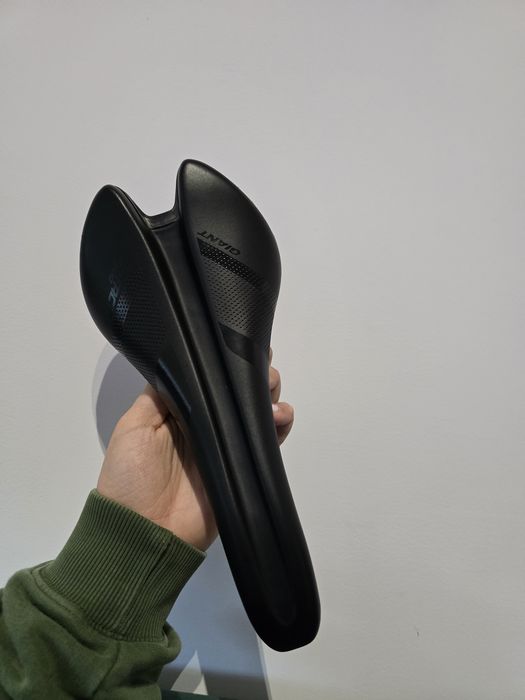 Siodełko giant contact forward