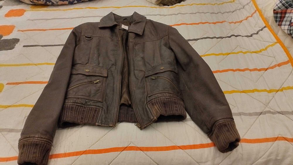 Casaco em pele genuína