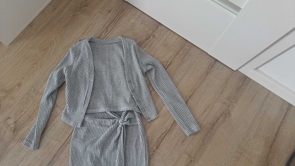 Paczka eleganckich ubrań XS/S