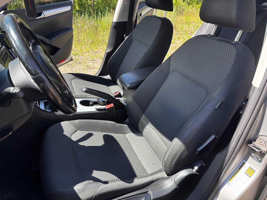 Продаю Volkswagen Passat B7 2011р 2,5л Автомат пишіть на Вабер або дзвоніть