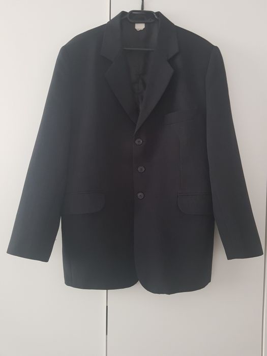 Sprzedam czarny garnitur