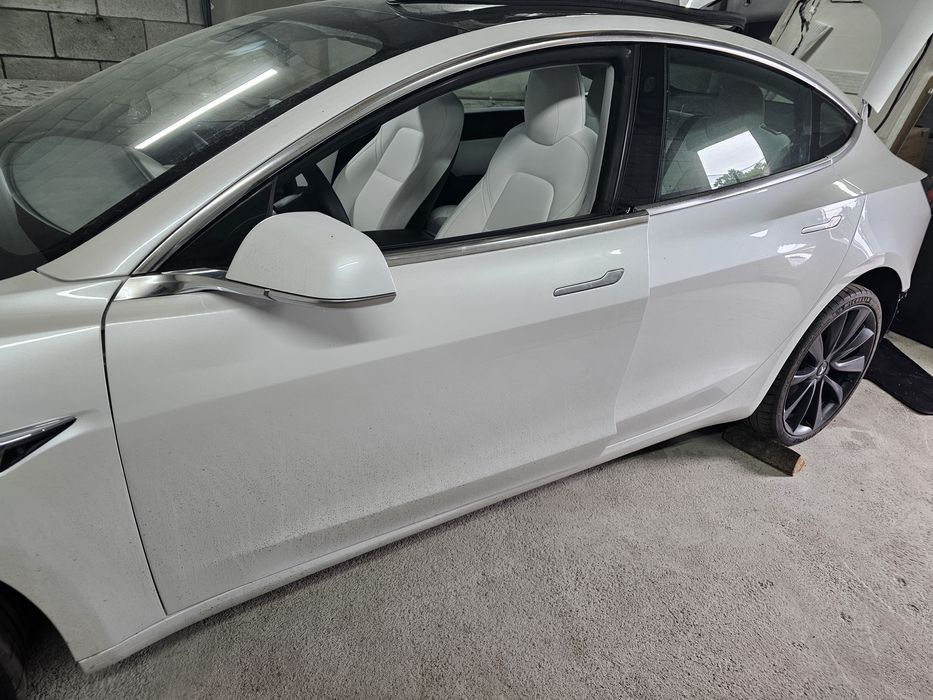 Tesla Model 3 M3 2020 года Разборка Бампер Капот Фары