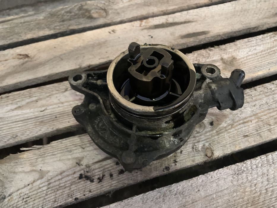 Pompa vacum bmw e60 e61 e90 e91 e92 e93 GWARANCJA 520d 530d 535d 330d