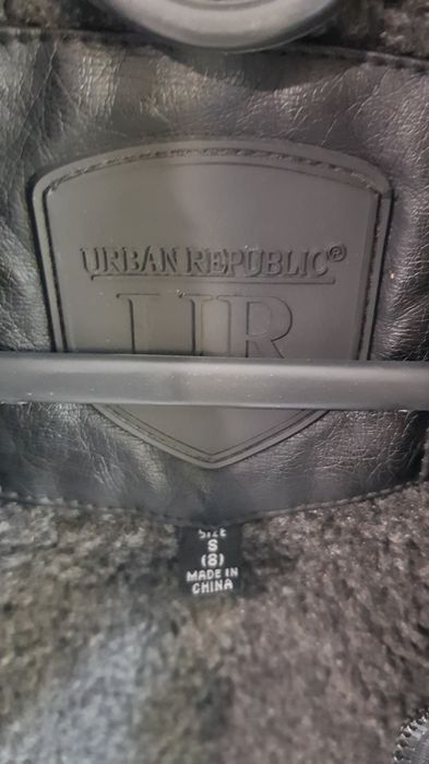 Куртка косуха . Размер 8 лет