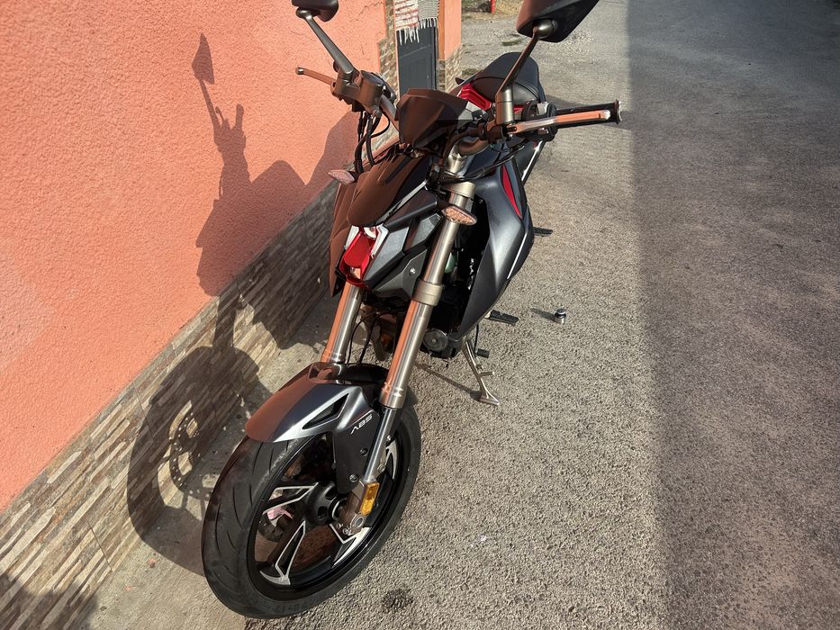 Zontes 125  troco por ouro