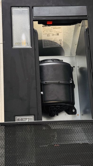 Витяжка Elica ERA C BL/A/52