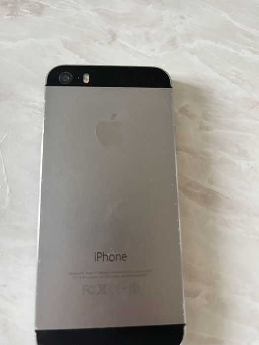 Продам Iphone 5 s