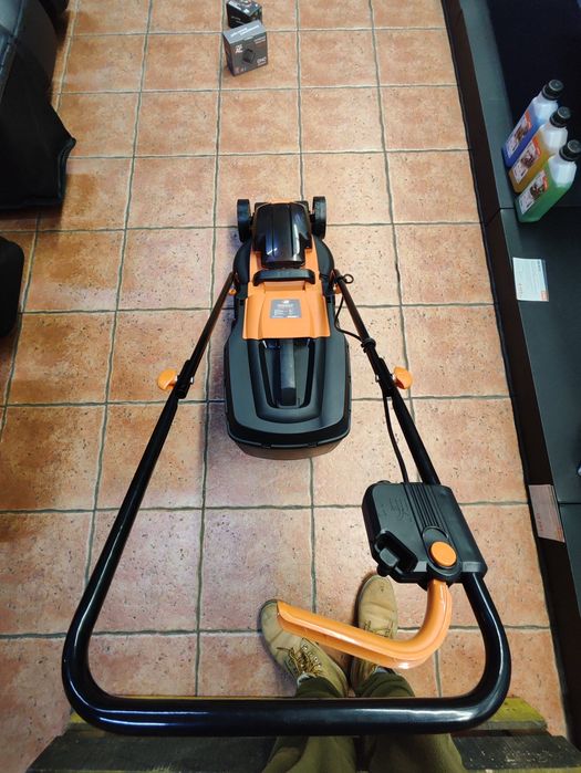 Аккумуляторная газонокосилка TexAC TAOE-LM320/Бесщет/32см/Макита АКБ/Т