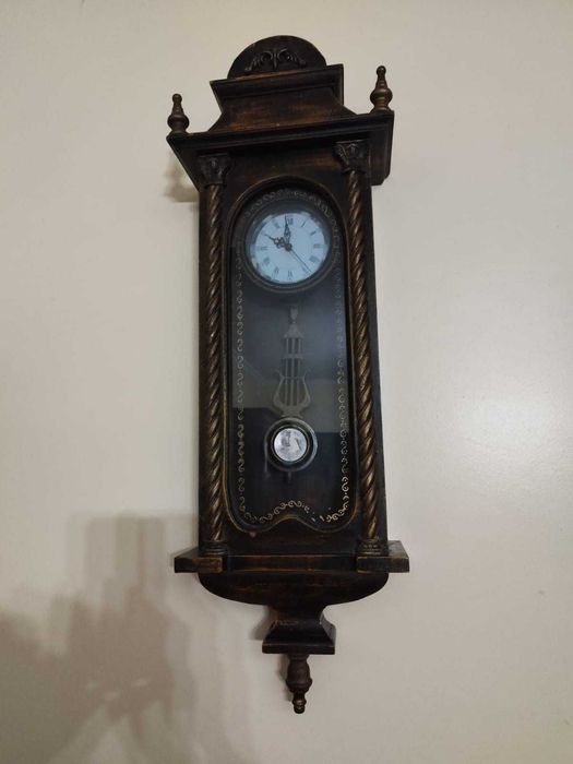 Relógio parede em madeira